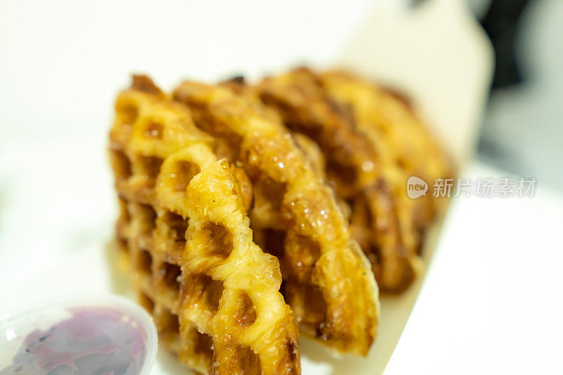 一叠Croffle或Croissant Waffle